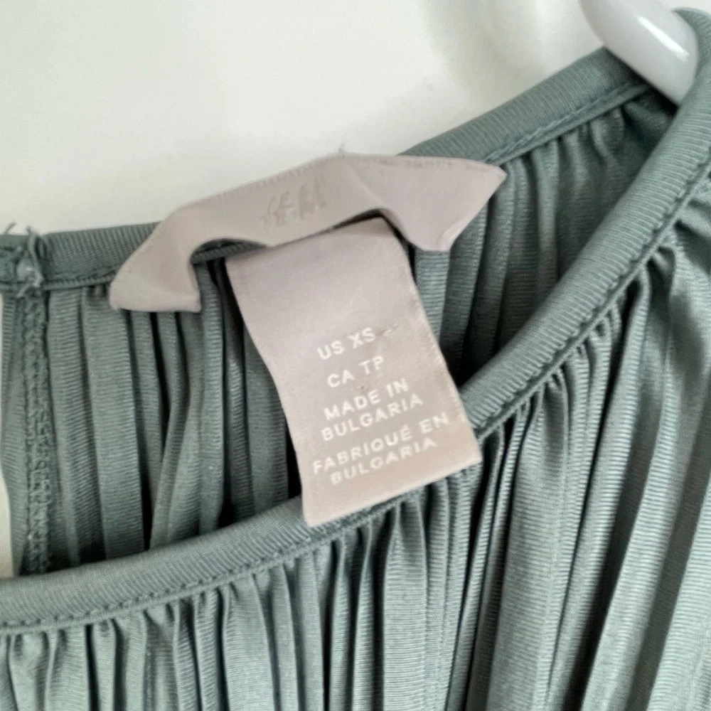 H&M green pleated midi formal  dress size XS